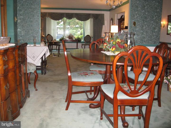3811 Buck Road Huntingdon Valley, PA 19006 - Photo 8 of 25 Dining Room