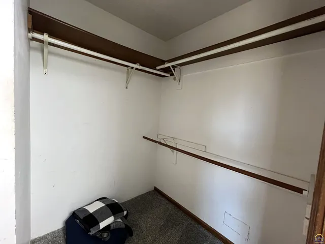 $389,900 | 3236 Southeast Shawnee Heights Road, Tecumseh, KS 66542