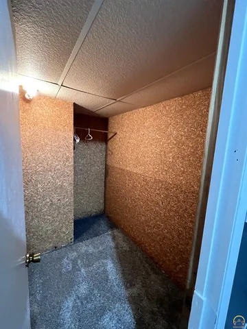 $389,900 | 3236 Southeast Shawnee Heights Road, Tecumseh, KS 66542