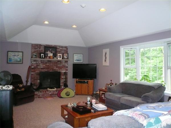 5 Hannan Ridge Road Haverhill, MA 01832 - Photo 10 of 14 Gallery Image 10