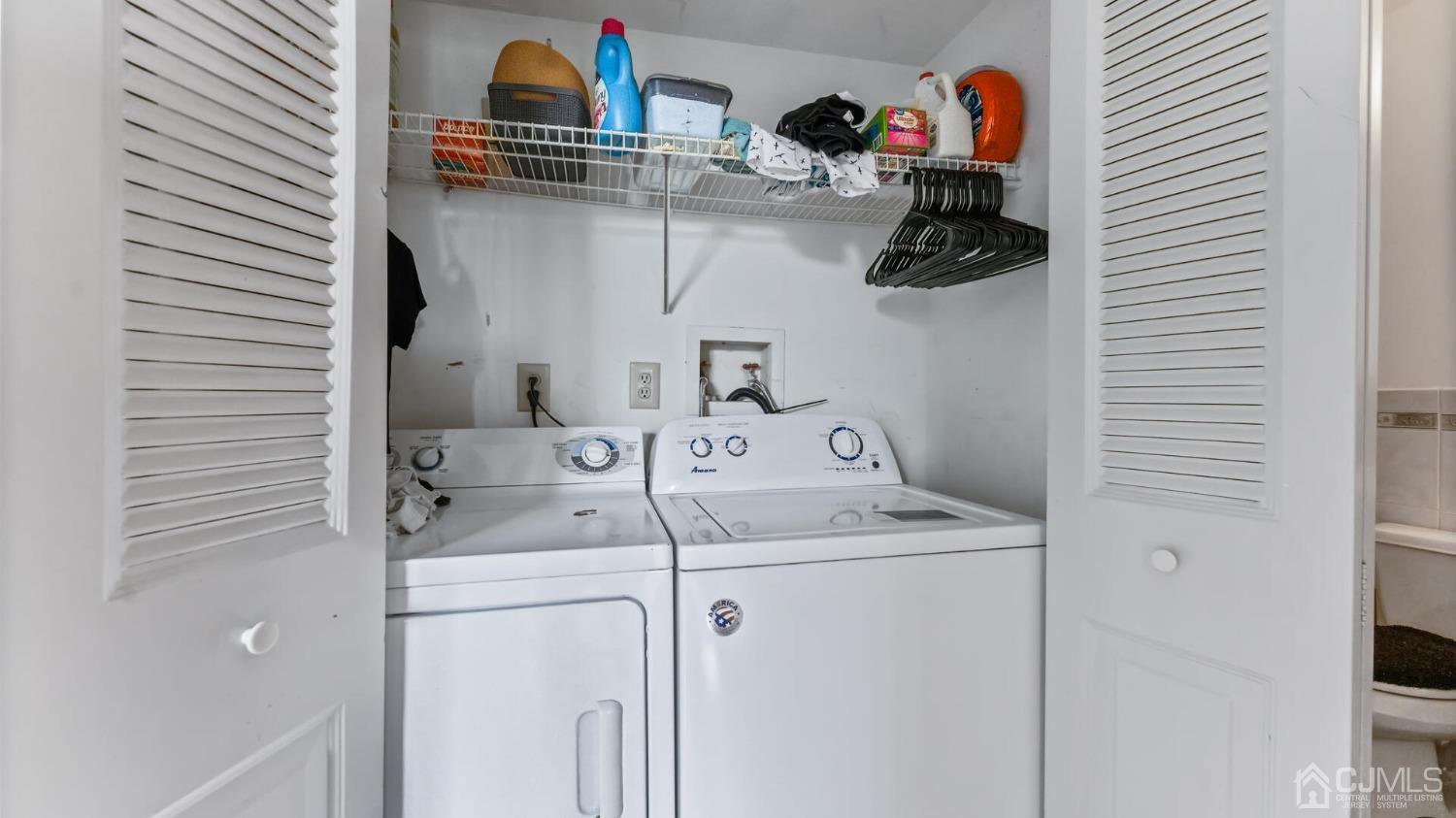 835 Edpas Road New Brunswick, NJ 08901 - Photo 10 of 15 a utility room with dryer and washer