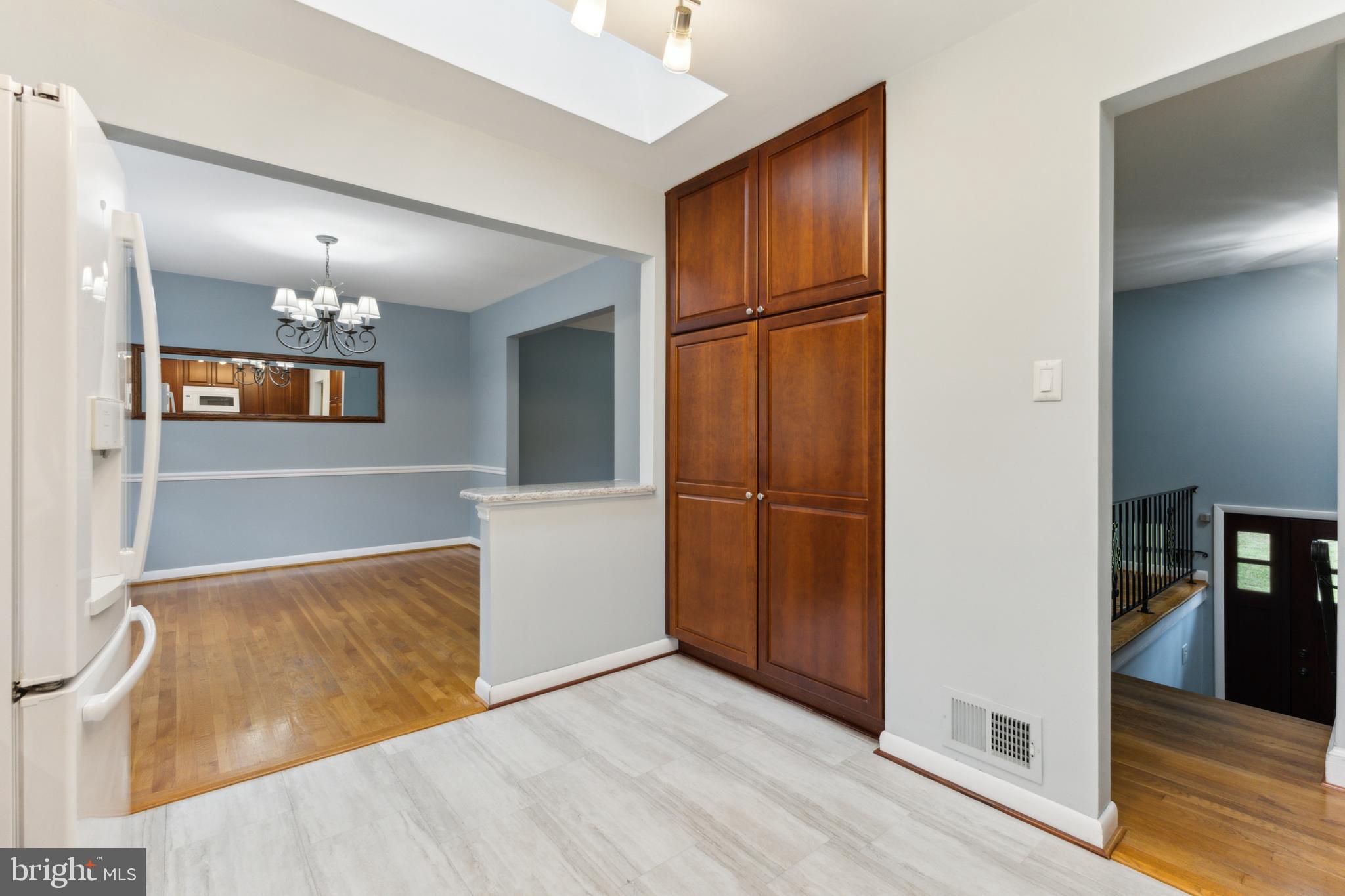 6701 Newington Road Lorton, VA 22079 - Photo 8 of 29 Gallery Image 8