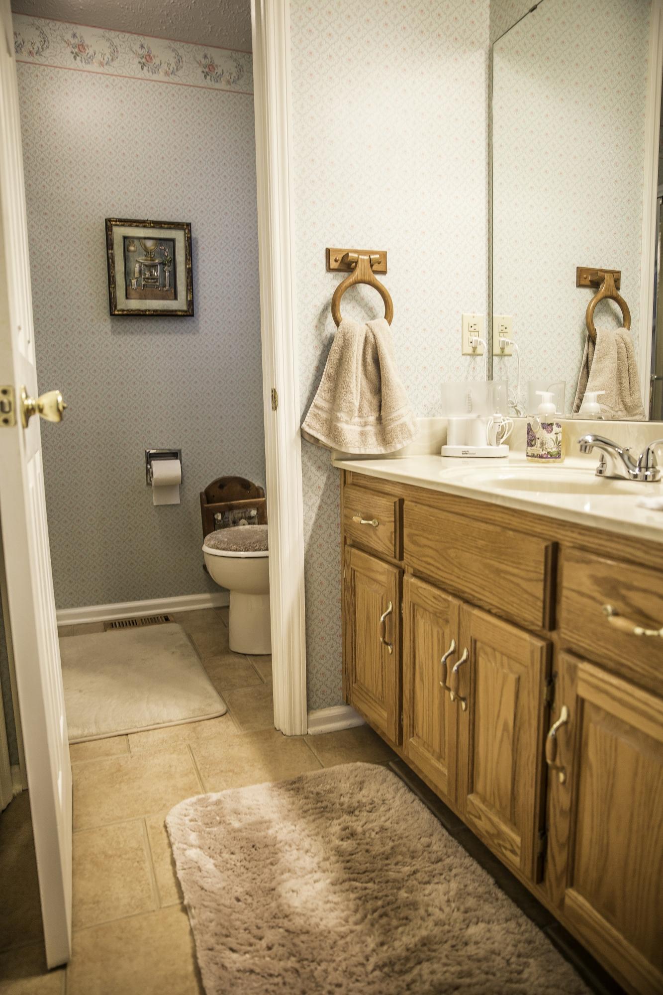 1339 Long Hollow Road Rock Spring, GA 30739 - Photo 18 of 22 49 - bathroom 6 (1 of 1) rev