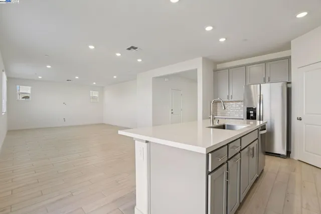 $844,635 | 2319 Admiral Court, Brentwood, CA 94513