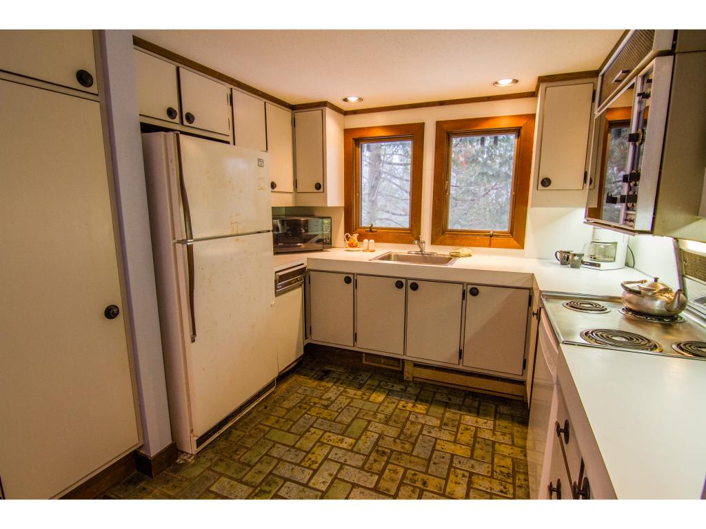 212 Falcon Loop Road East Rochester, VT 05767 - Photo 8 of 28