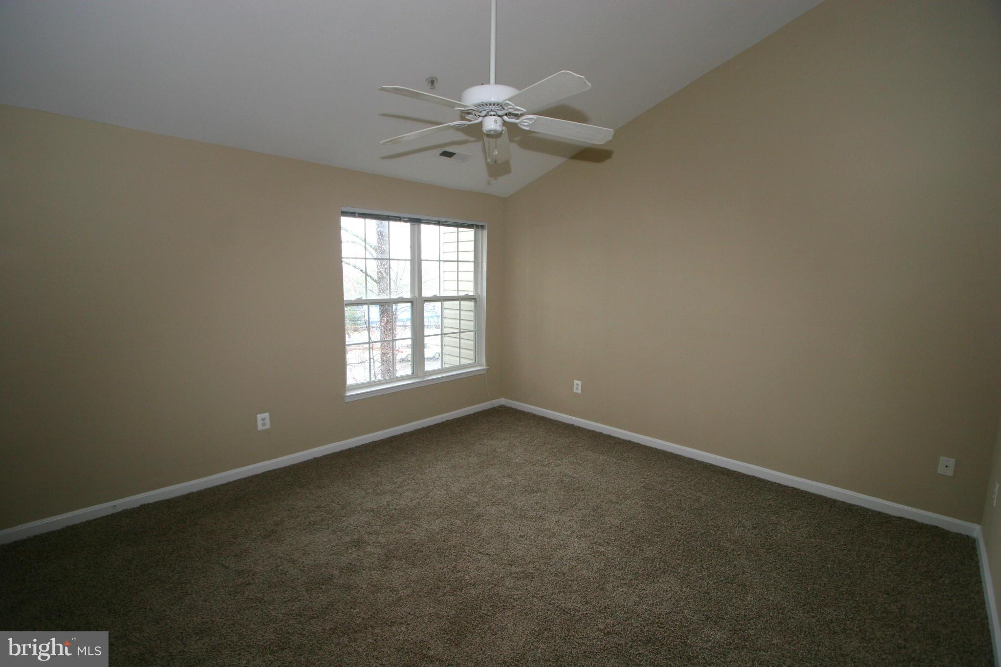 662 Howards Loop, Unit 25 Annapolis, MD 21401 - Photo 17 of 26 Bedroom (Master)