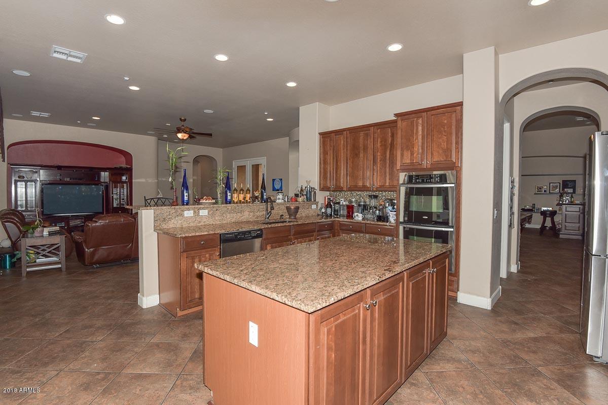 6823 West Fremont Road Laveen, AZ 85339 - Photo 14 of 47 Kitchen-Island