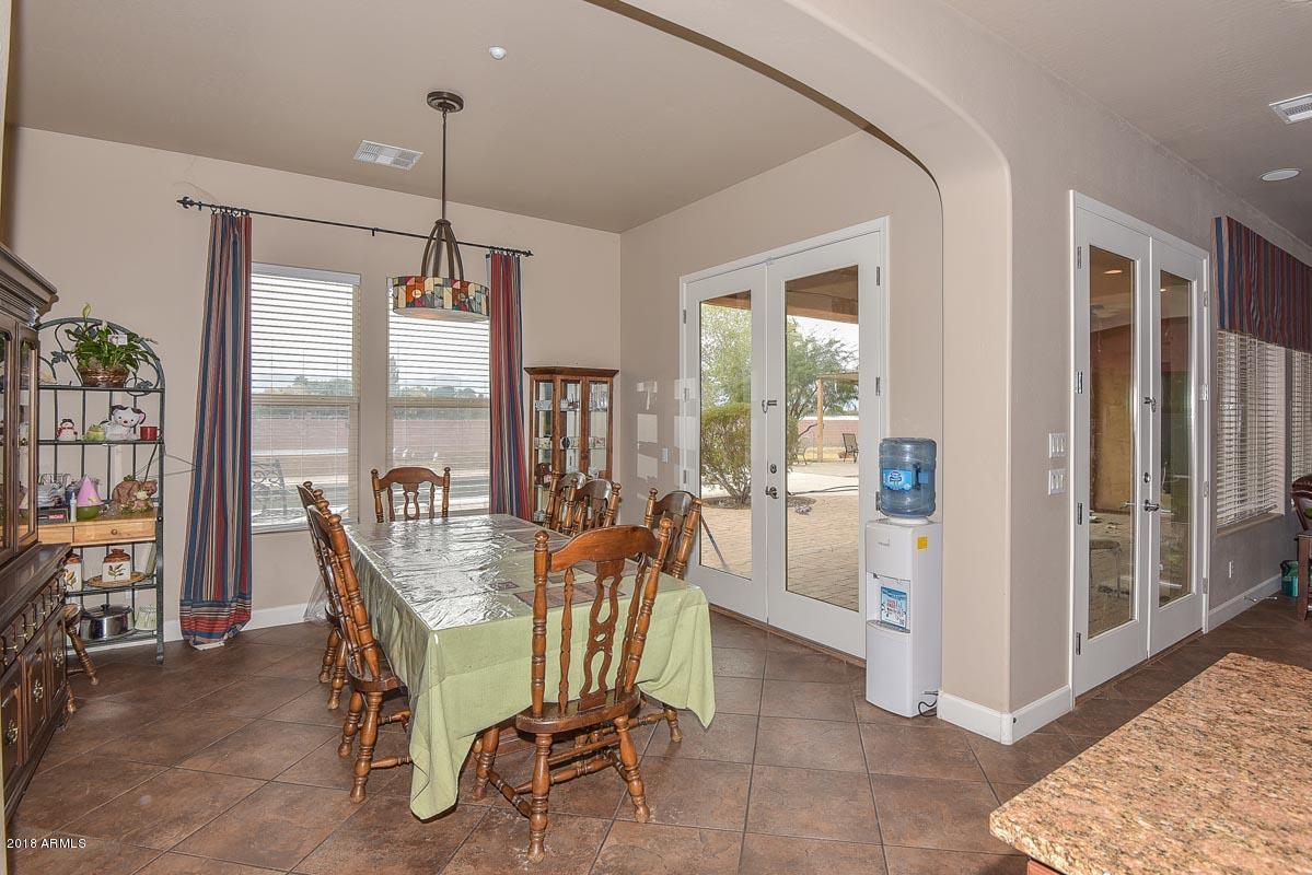 6823 West Fremont Road Laveen, AZ 85339 - Photo 16 of 47 Dining Room