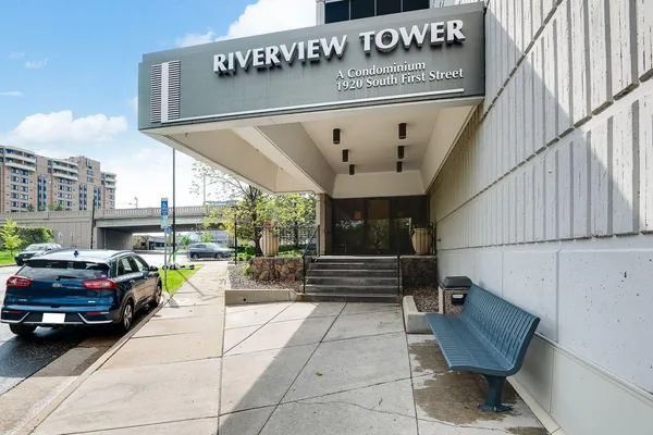 $1,890 | 1920 South 1st Street, Minneapolis, MN 55454