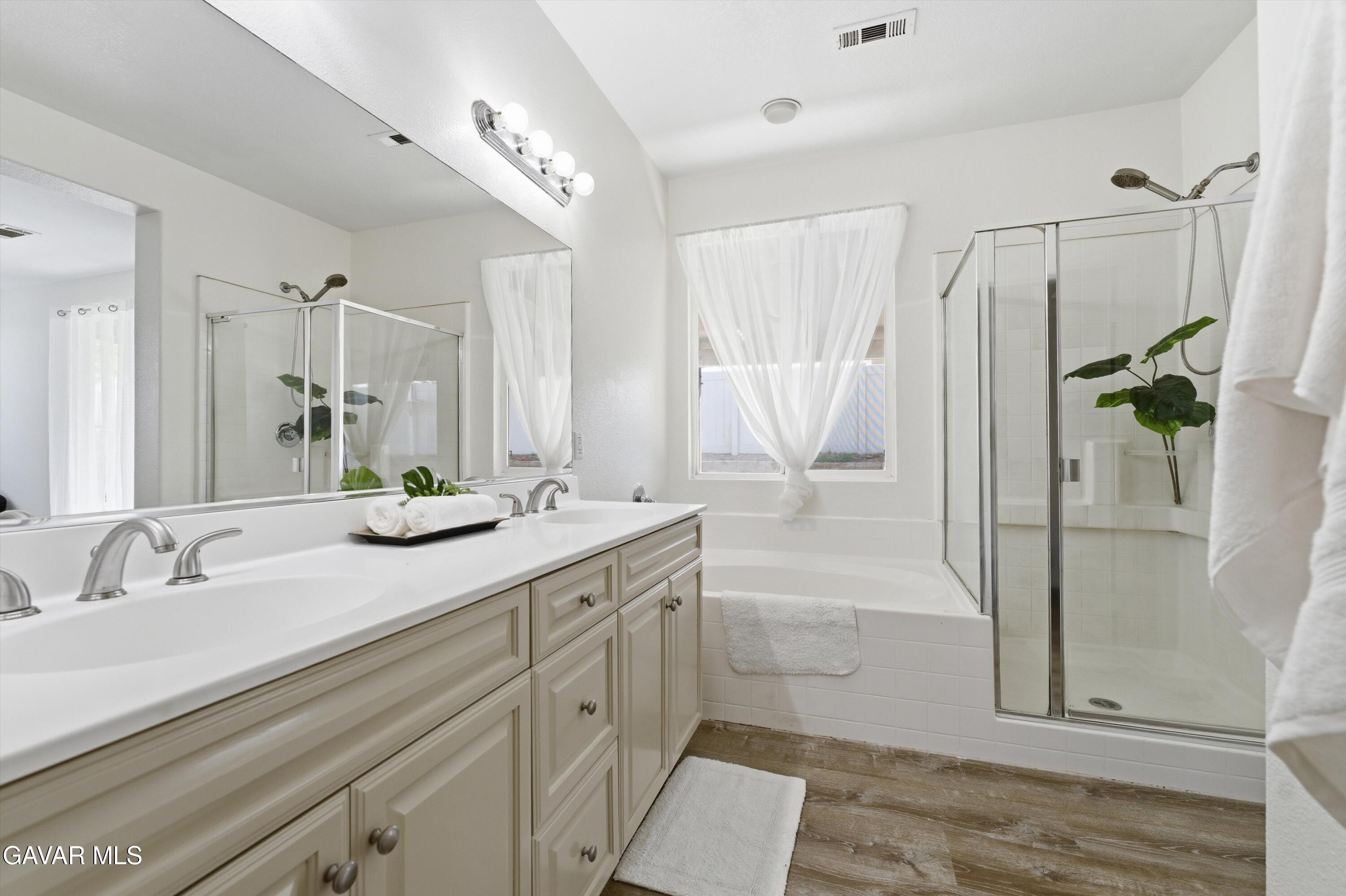 1306 Miranda Court Tehachapi, CA 93561 - Photo 18 of 34 17-JYP08287