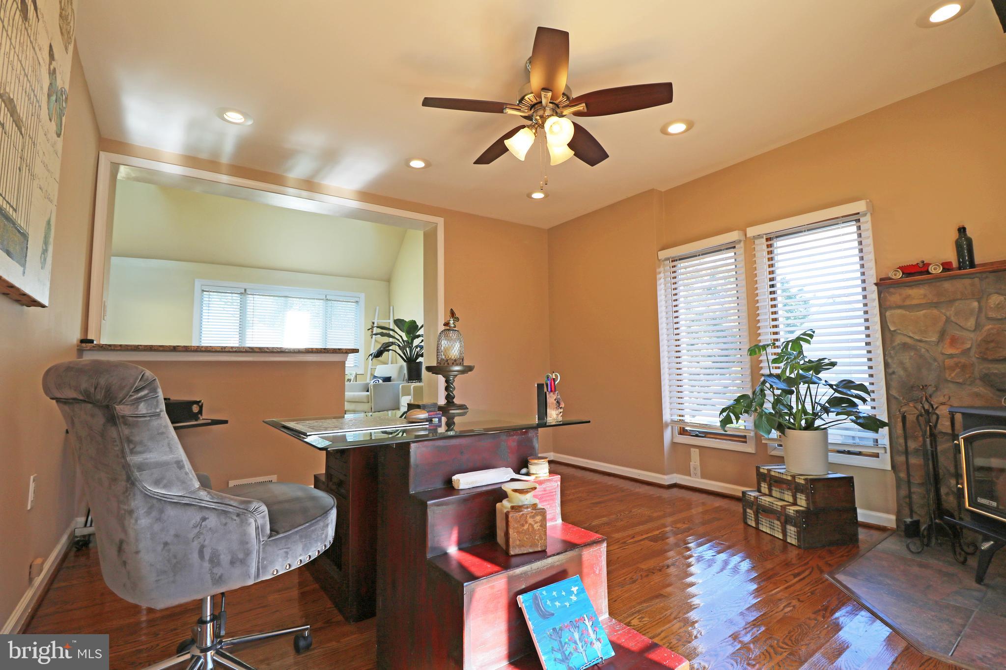 29 Pleasant Road Broomall, PA 19008 - Photo 14 of 46 a living room with furniture and a large window