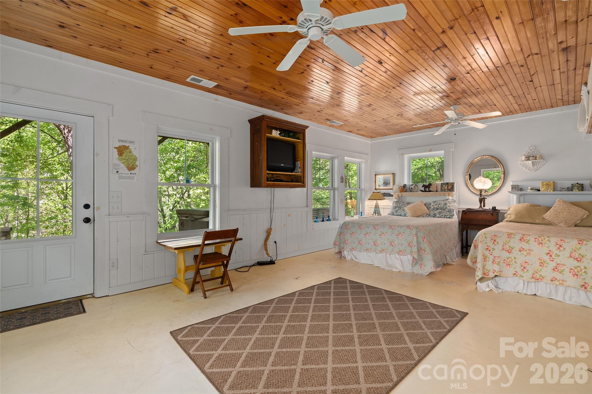 580 Split Pine Cove Clyde, NC 28721 - Photo 26 of 30