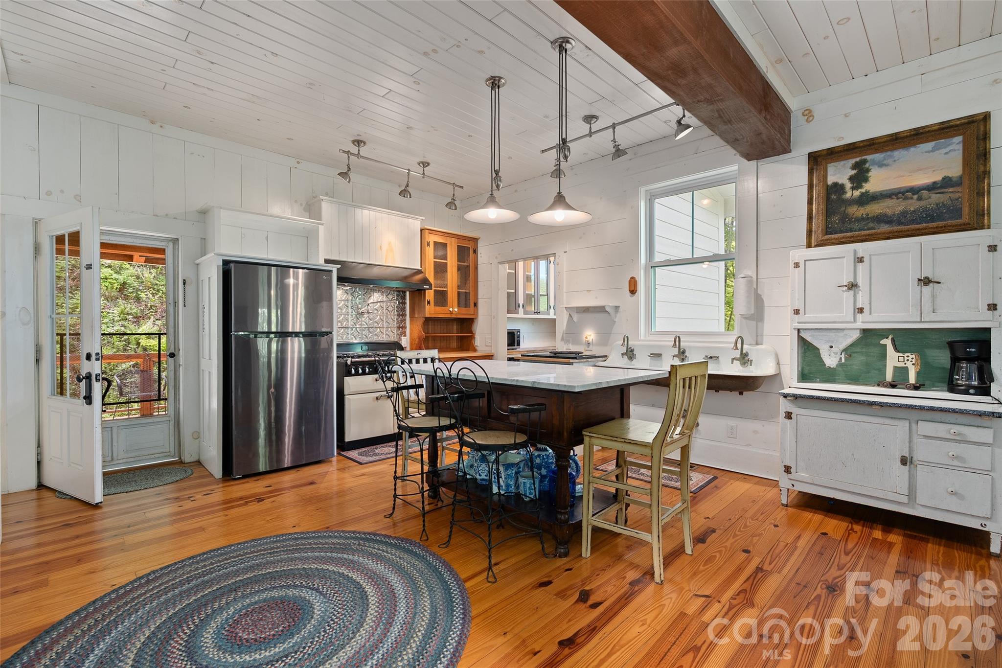580 Split Pine Cove Clyde, NC 28721 - Photo 7 of 30