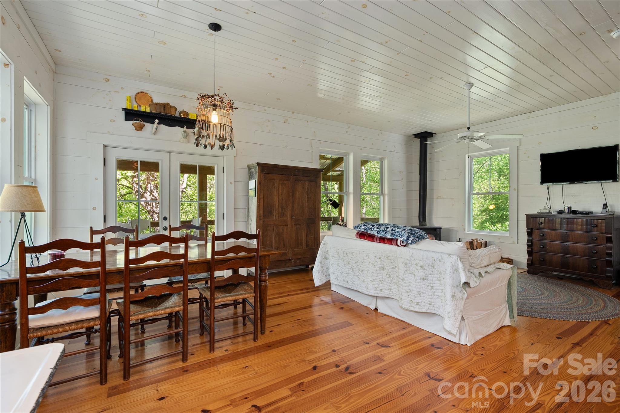 580 Split Pine Cove Clyde, NC 28721 - Photo 8 of 30