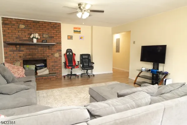 $199,000 | 359 Lake Shore South, Montague, NJ 07827