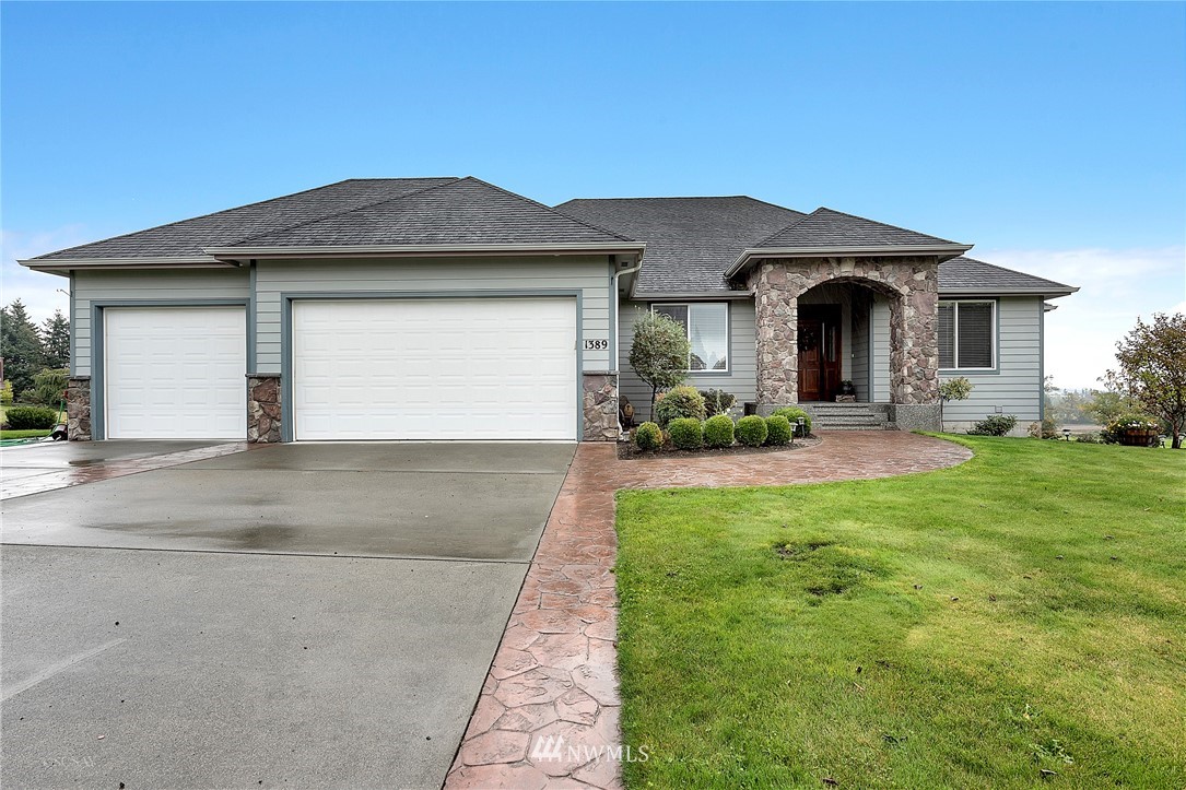 1389 Kamm Road Lynden, WA 98264 - Photo 1 of 25 Gallery Image 1