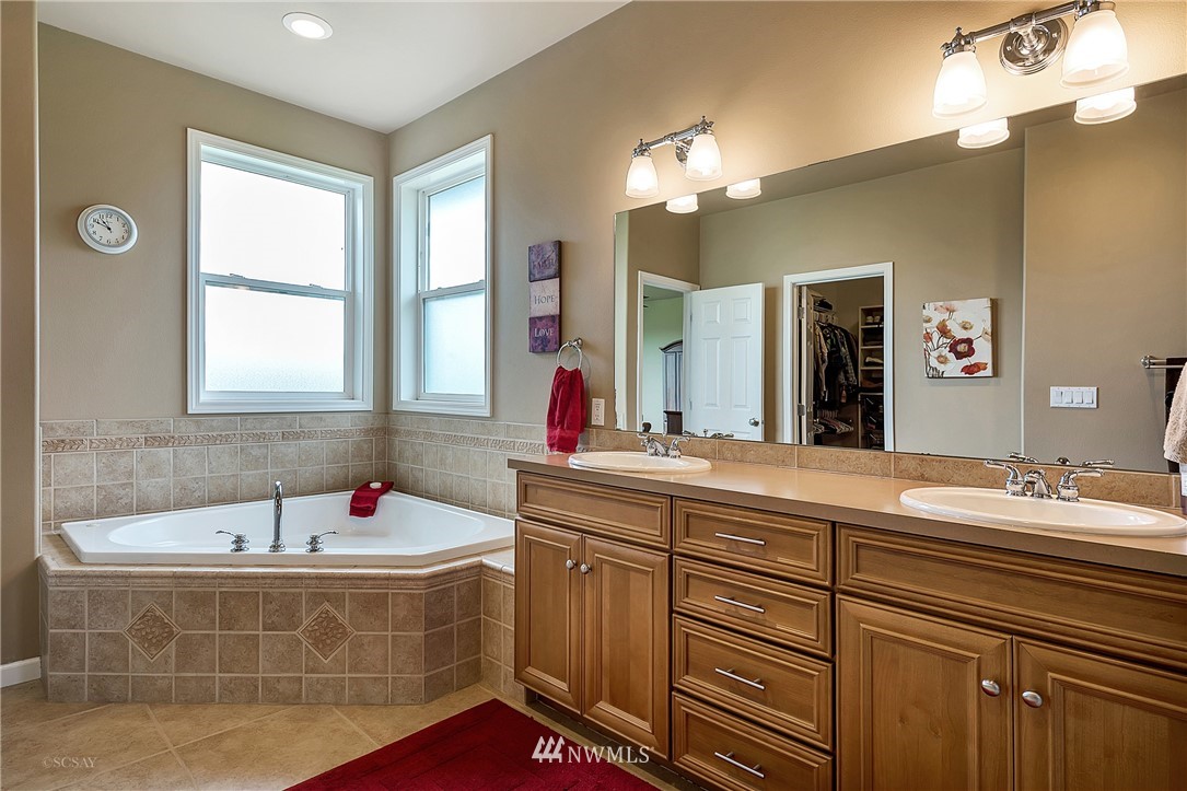 1389 Kamm Road Lynden, WA 98264 - Photo 19 of 25 Gallery Image 19