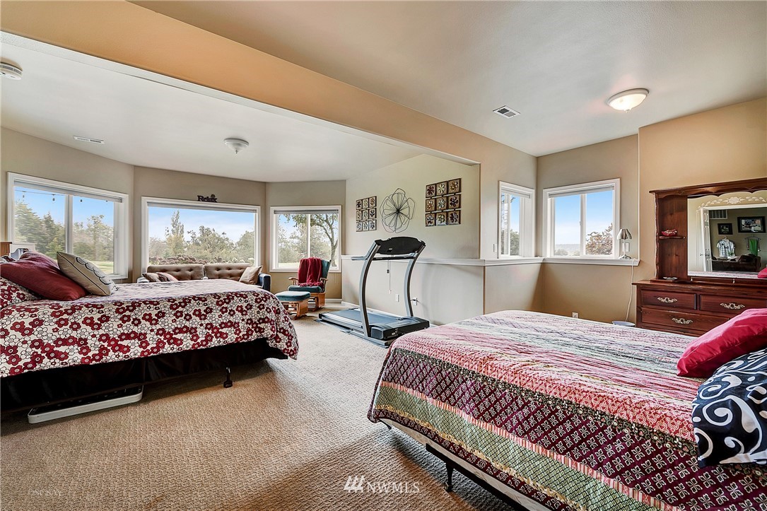 1389 Kamm Road Lynden, WA 98264 - Photo 24 of 25 Gallery Image 24