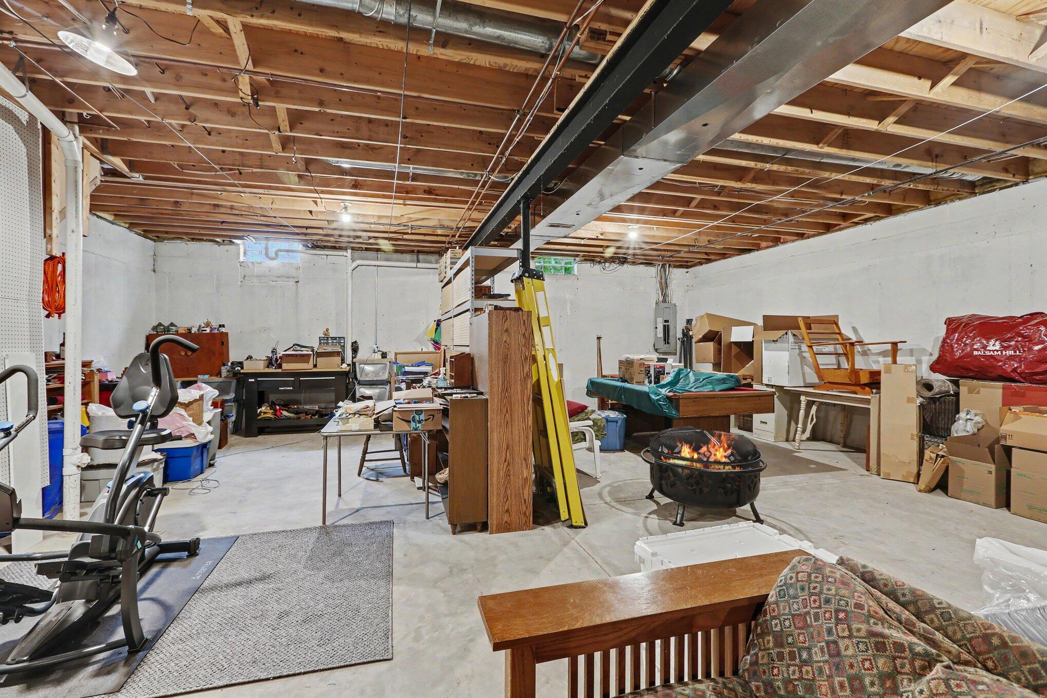 1696 West Ellsworth Road Ann Arbor, MI 48108 - Photo 27 of 37 027_file_5228