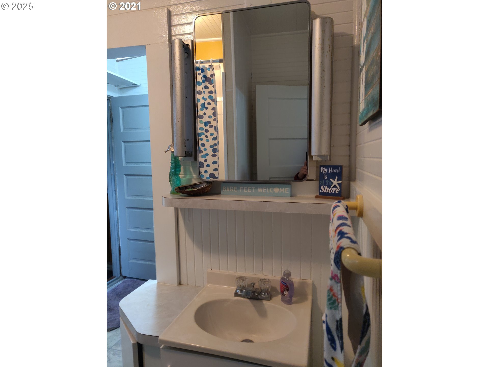 317 North Beacon Street Rockaway Beach, OR 97136 - Photo 11 of 21