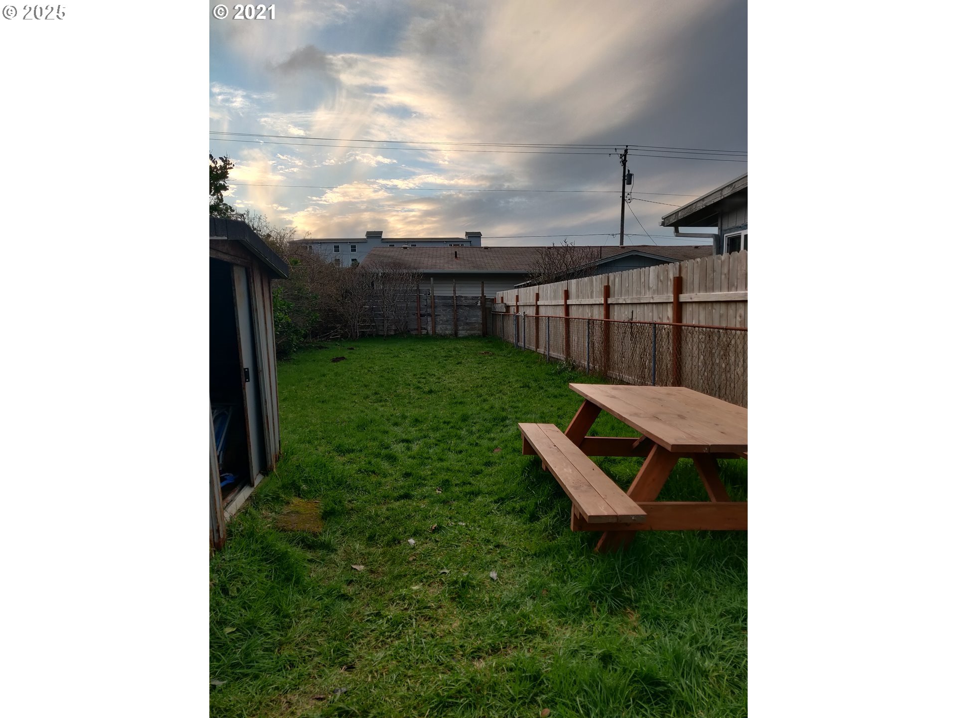 317 North Beacon Street Rockaway Beach, OR 97136 - Photo 15 of 21