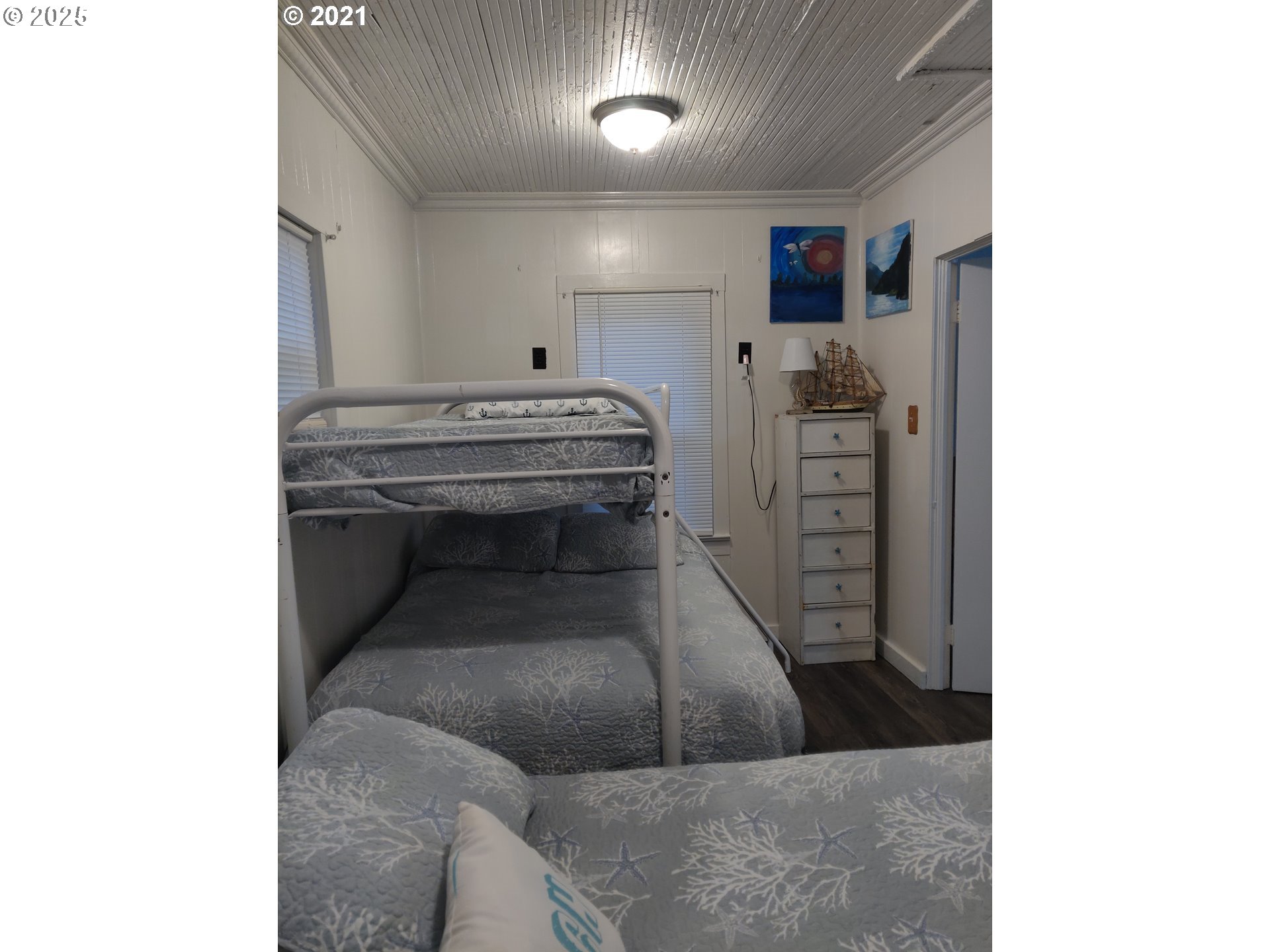 317 North Beacon Street Rockaway Beach, OR 97136 - Photo 8 of 21