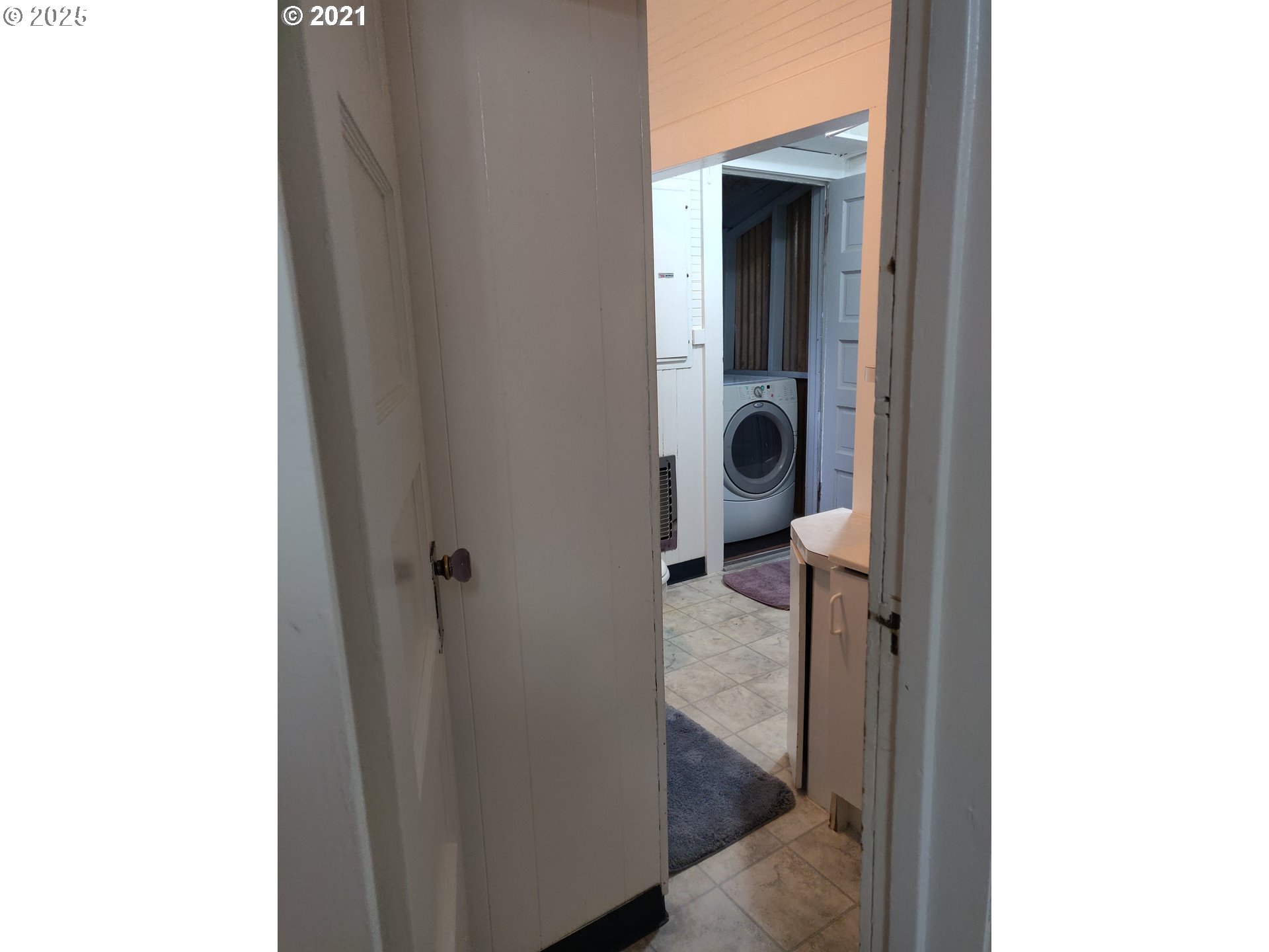 317 North Beacon Street Rockaway Beach, OR 97136 - Photo 10 of 21