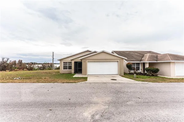 $1,650 | 812 Marcia Loop, Winter Haven, FL 33884