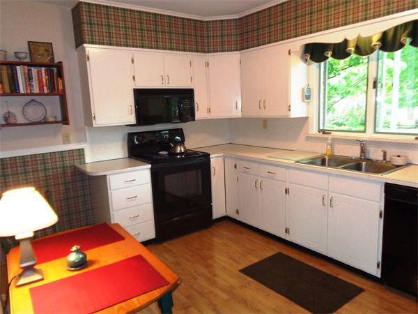 2 Veery Road Attleboro, MA 02703 - Photo 7 of 25 Gallery Image 7