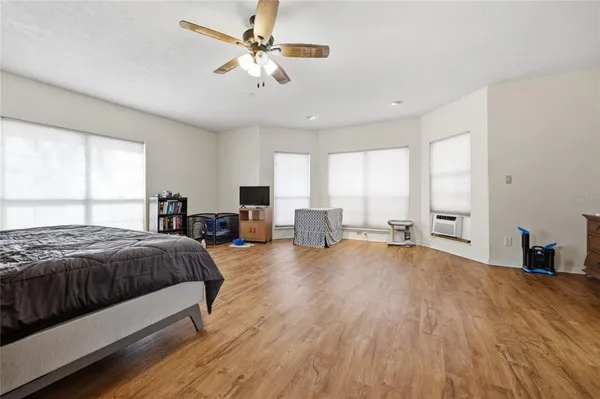 $490,000 | 18784 Northwest 230th Street, High Springs, FL 32643