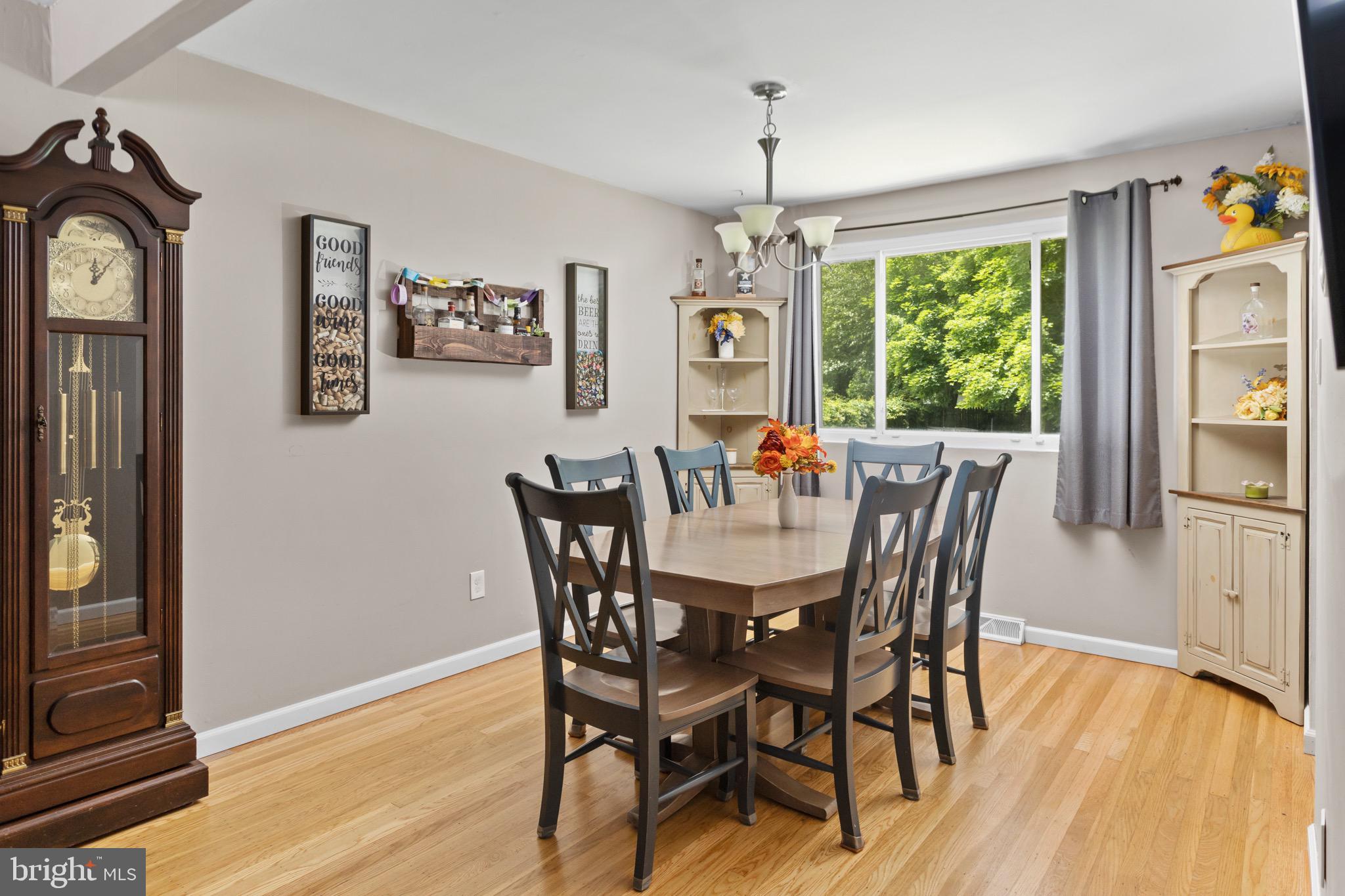 809 Woodlane Road Edgewater Park, NJ 08010 - Photo 9 of 30 Formal Dining Room