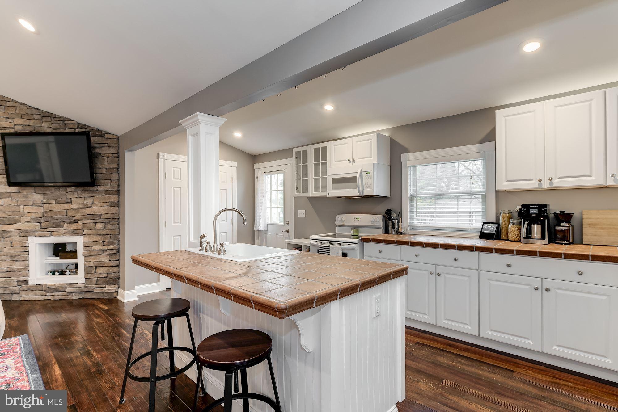 229 Lake Road Pasadena, MD 21122 - Photo 5 of 38 Kitchen