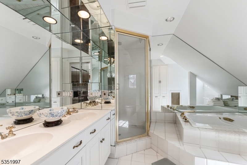 5 Beechtree Lane Essex Fells, NJ 07021 - Photo 23 of 45