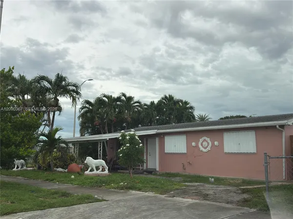 $550,000 | 3205 West 14th Avenue, Hialeah, FL 33012