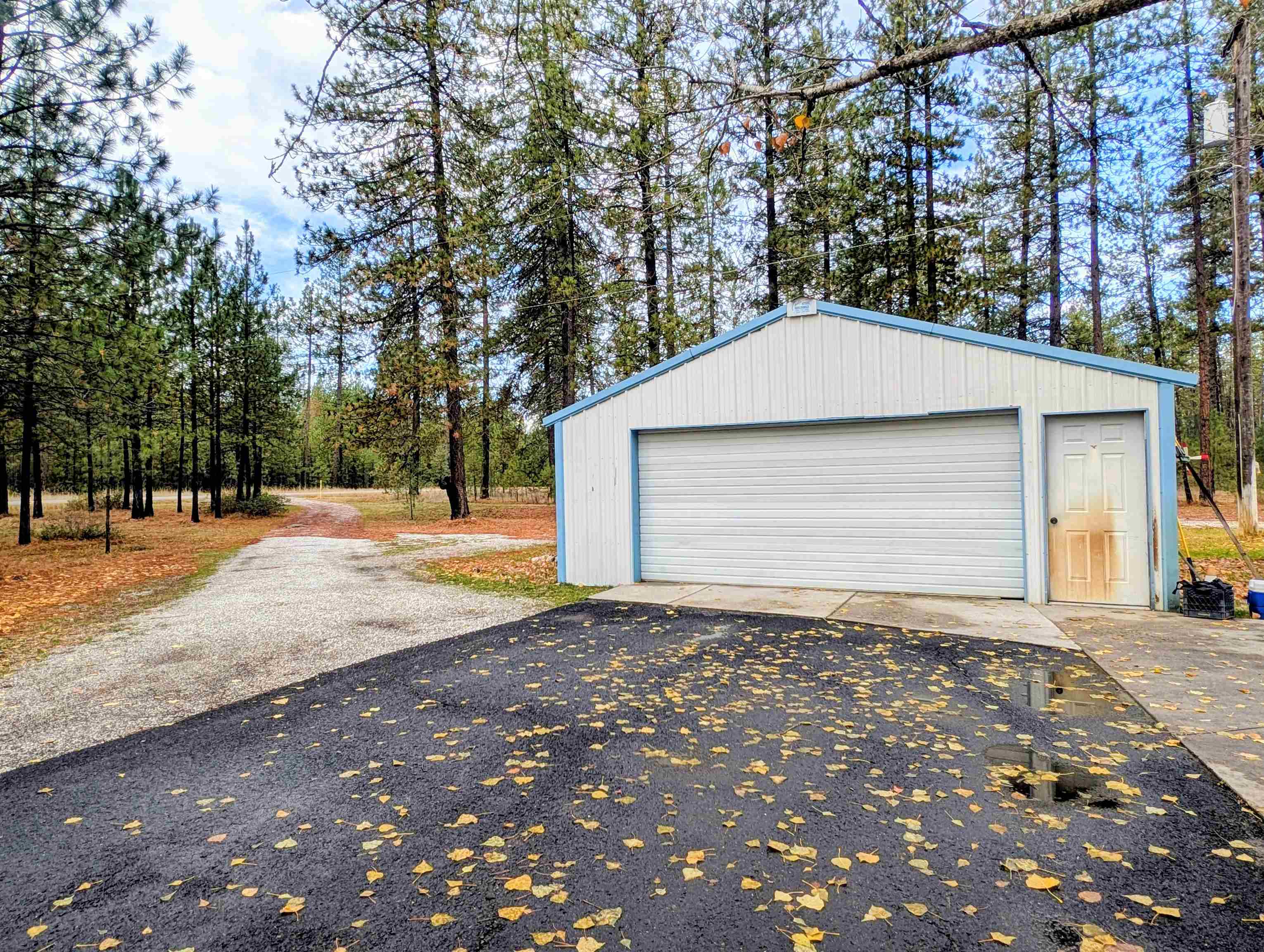 4040 Lyon And Moss Road Loon Lake, WA 99148 - Photo 24 of 49