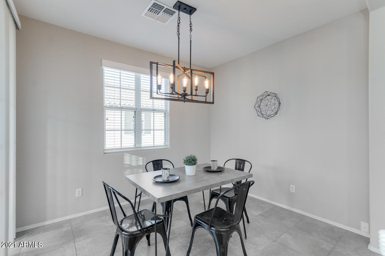 4763 East Red Oak Lane, Unit 101 Gilbert, AZ 85297 - Photo 11 of 30 10-Red Oak