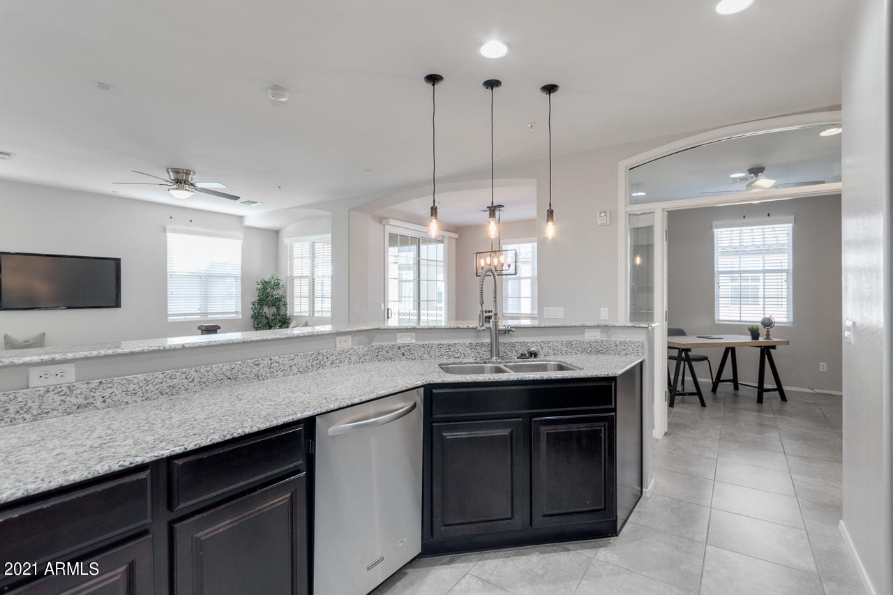 4763 East Red Oak Lane, Unit 101 Gilbert, AZ 85297 - Photo 22 of 30 15-Red Oak