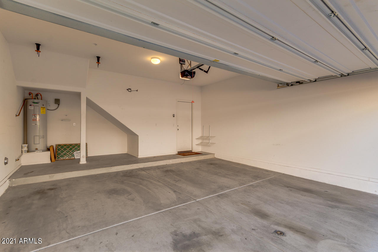 4763 East Red Oak Lane, Unit 101 Gilbert, AZ 85297 - Photo 9 of 30 31-Red Oak