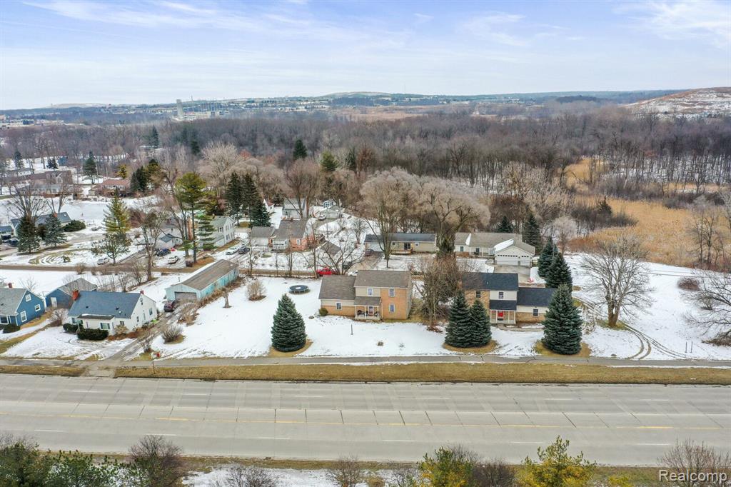 3584 Baldwin Road Auburn Hills, MI 48326 - Photo 4 of 35