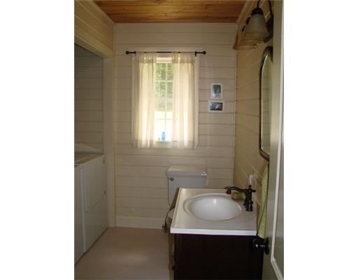 39 Tardiff Road Vassalboro, ME 04989 - Photo 16 of 19 Bathroom.