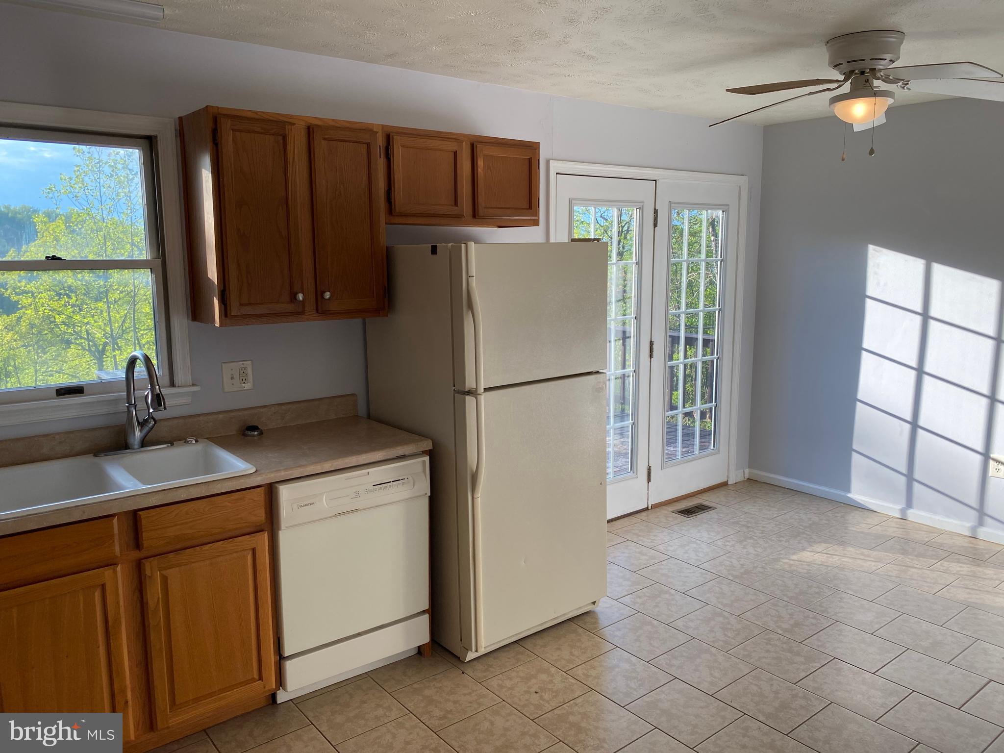 209 Blue Valley Road Linden, VA 22642 - Photo 3 of 12 Gallery Image 3