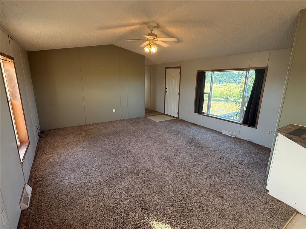 596 Jackson Road Pomona, KS 66076 - Photo 7 of 30 Gallery Image 7