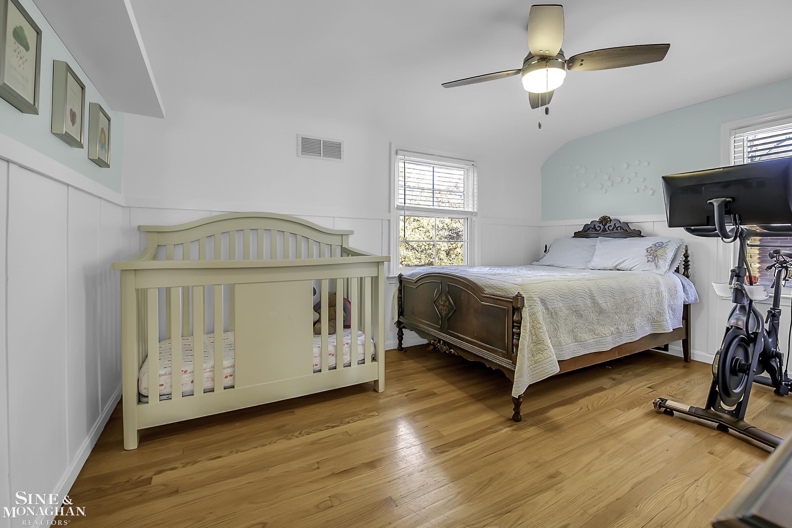 1709 Prestwick Road Grosse Pointe, MI 48236 - Photo 25 of 36 50095595-24.JPG