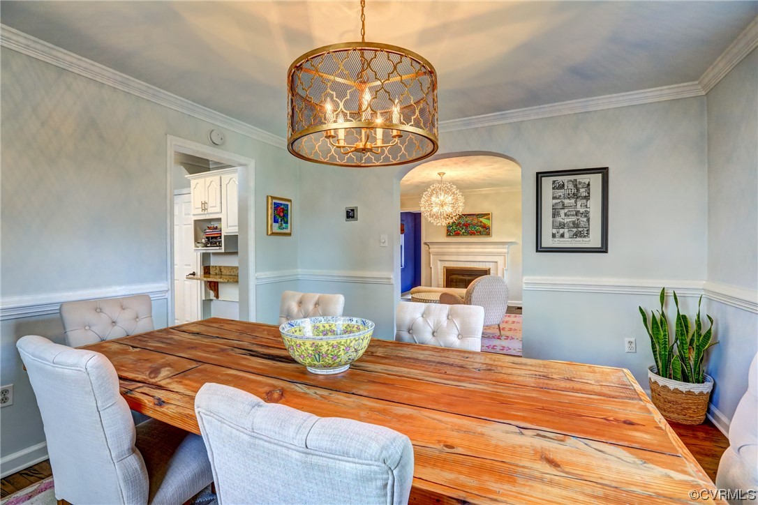 903 Baldwin Road Henrico, VA 23229 - Photo 13 of 46 a dining room with a table and chairs
