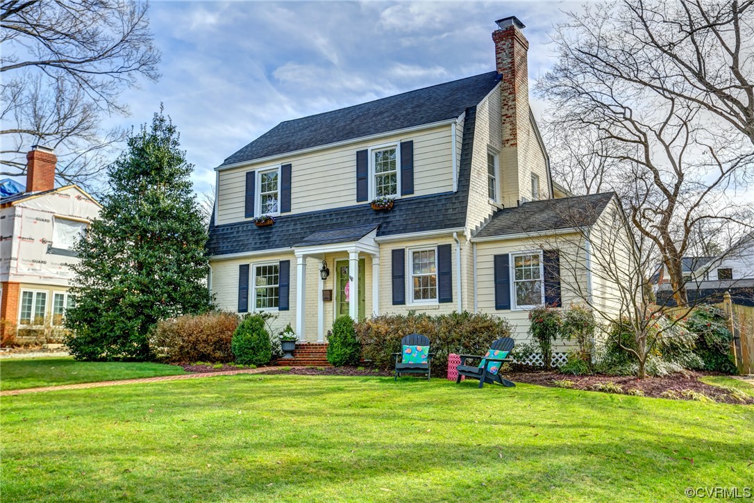 903 Baldwin Road Henrico, VA 23229 - Photo 3 of 46 a front view of a house with a garden