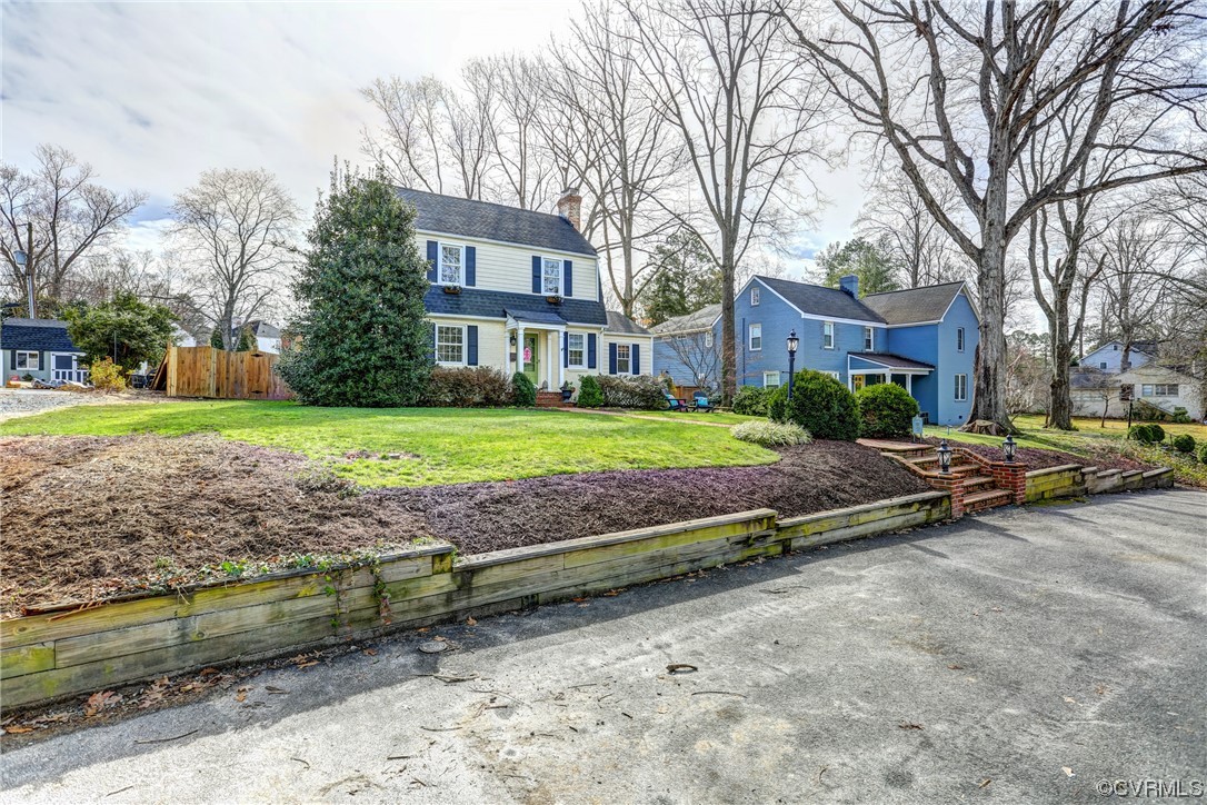 903 Baldwin Road Henrico, VA 23229 - Photo 4 of 46 a view of a house with a yard and sitting area