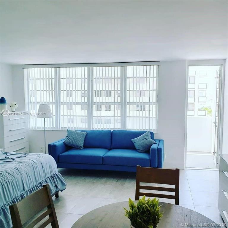 100 Lincoln Road, Unit 707 Miami Beach, FL 33139 - Photo 3 of 12 Photo 3