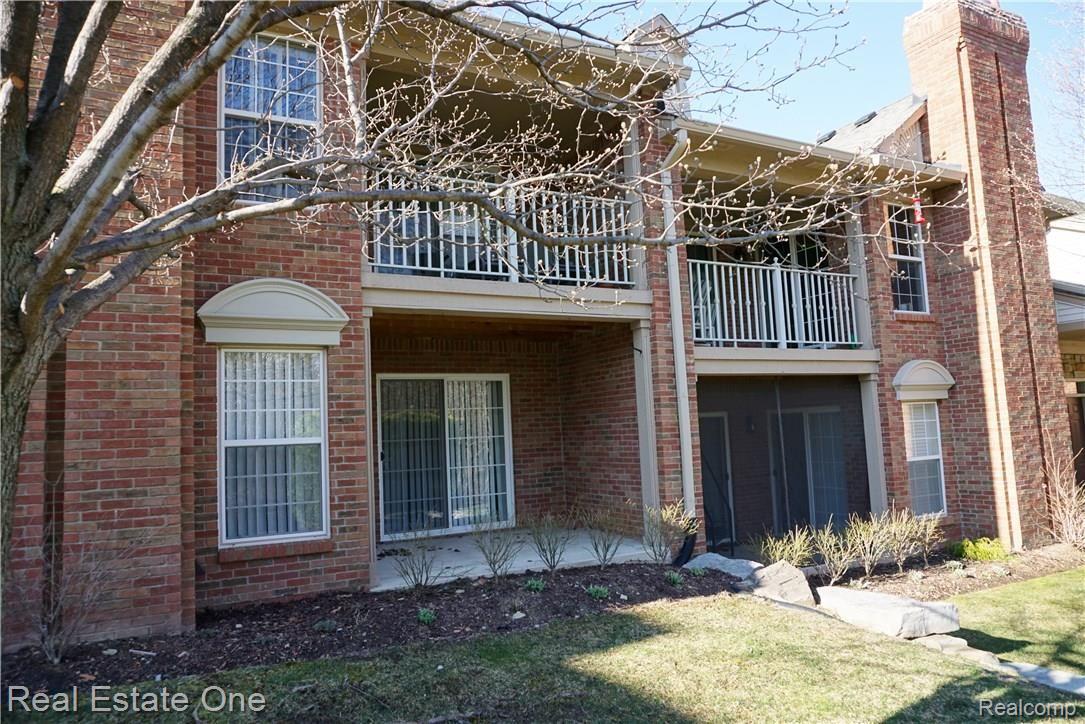 3637 Tremonte Circle, Unit 250 Rochester, MI 48306 - Photo 3 of 21 DSC03197.JPG
