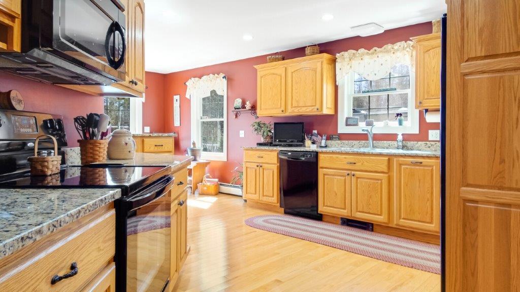 1423 N Road Mount Vernon, ME 04352 - Photo 12 of 45 12