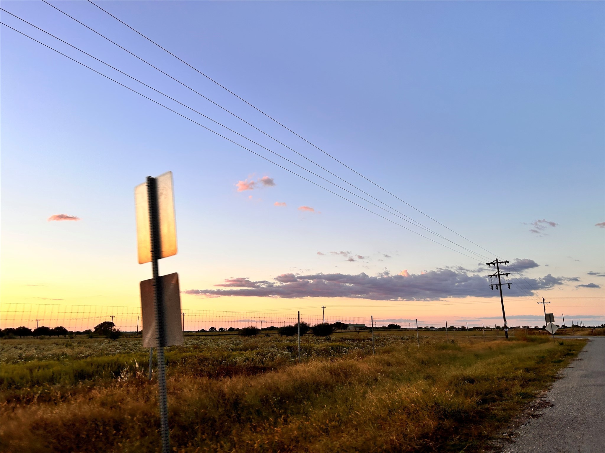 8118 Hamilton Road Brookshire, TX 77423 - Photo 12 of 22 a view of a ocean with a mountain in the background